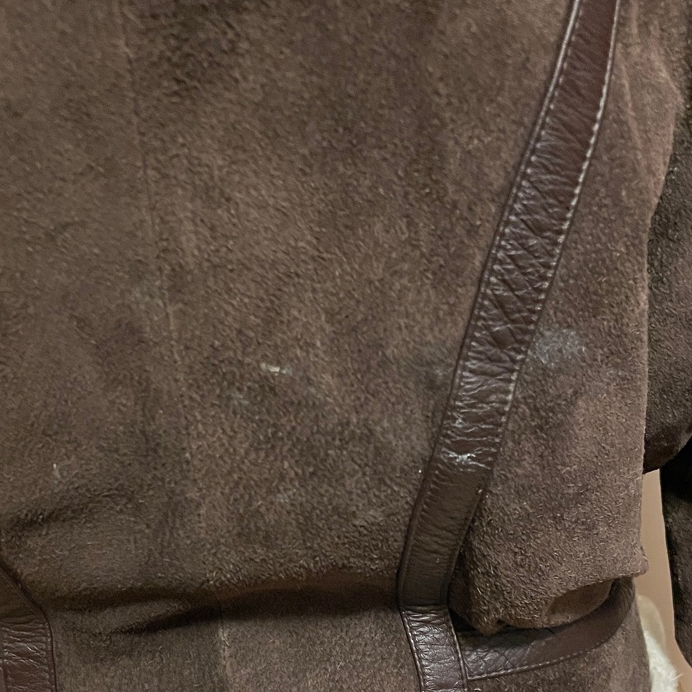 Vintage Leather Bomber Jacket - Picture 5 of 10